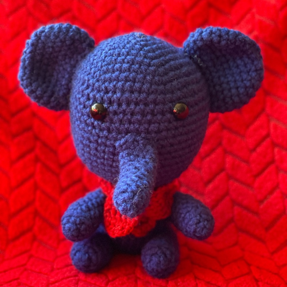 Crochet elephant